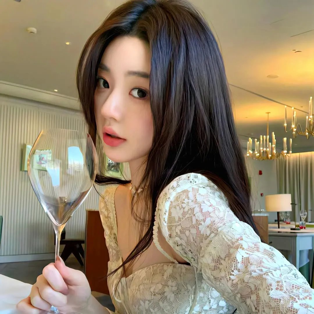 她恨我